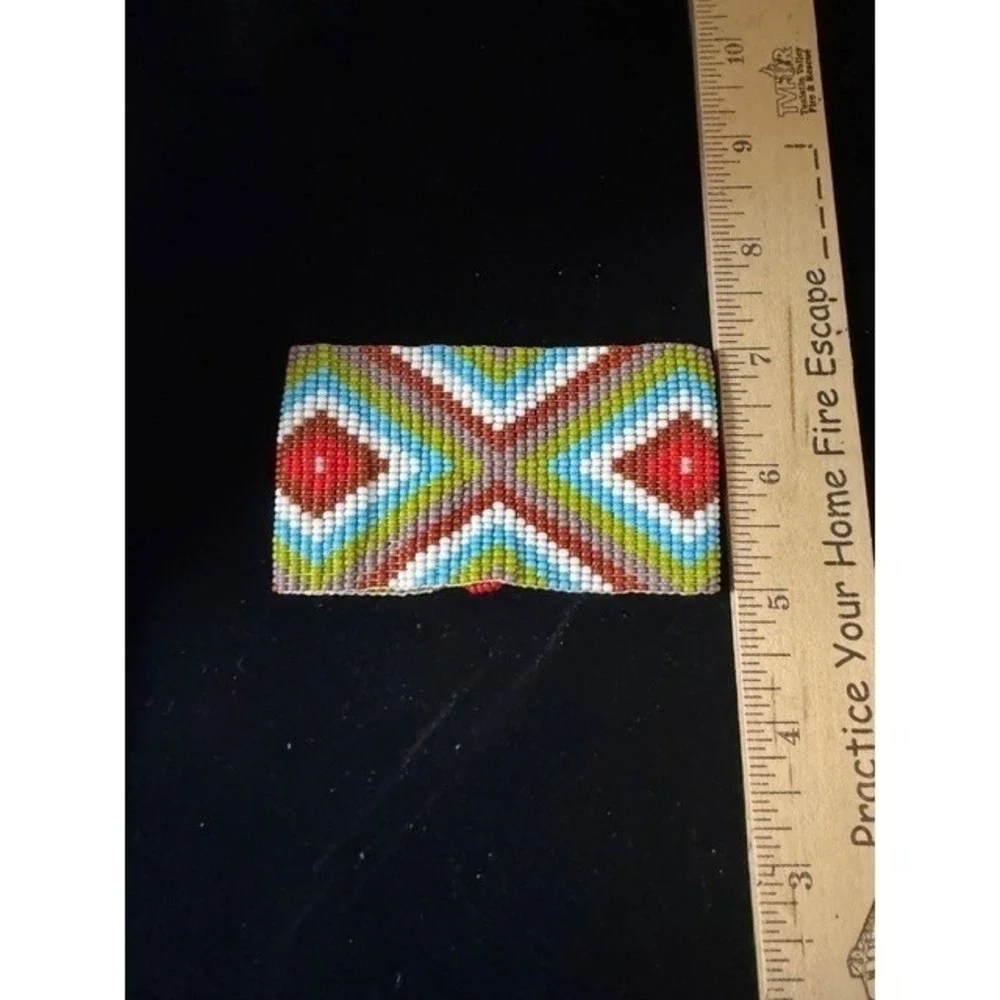 Native American Inspired Seed Bead Bracelet geometric design gorgeous no flaws